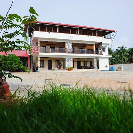 Castle Home Stays Удупи Екстериор снимка